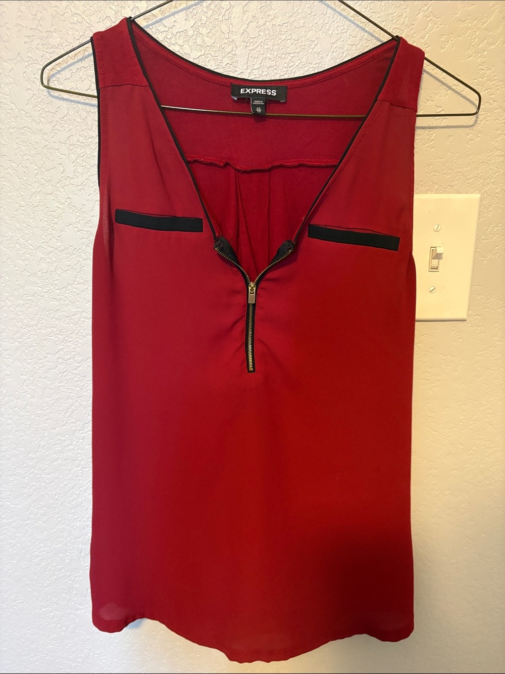 Express Red Sleeveless Zip-Front Camisole with Black Trim